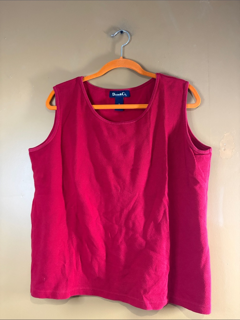 HC798 Women’s Sleeveless Scoop Neck Tank Top - Red Denim & Company